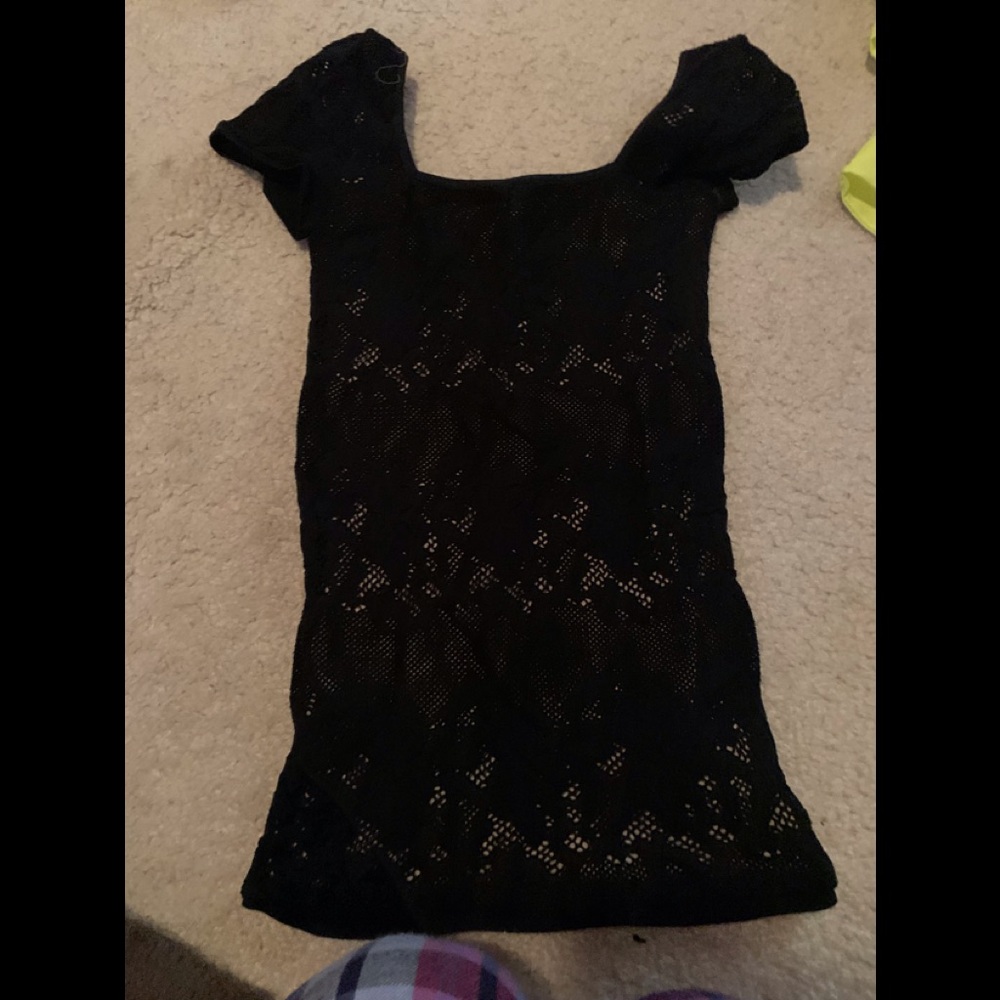 BEBE BODYCON LACE TOP